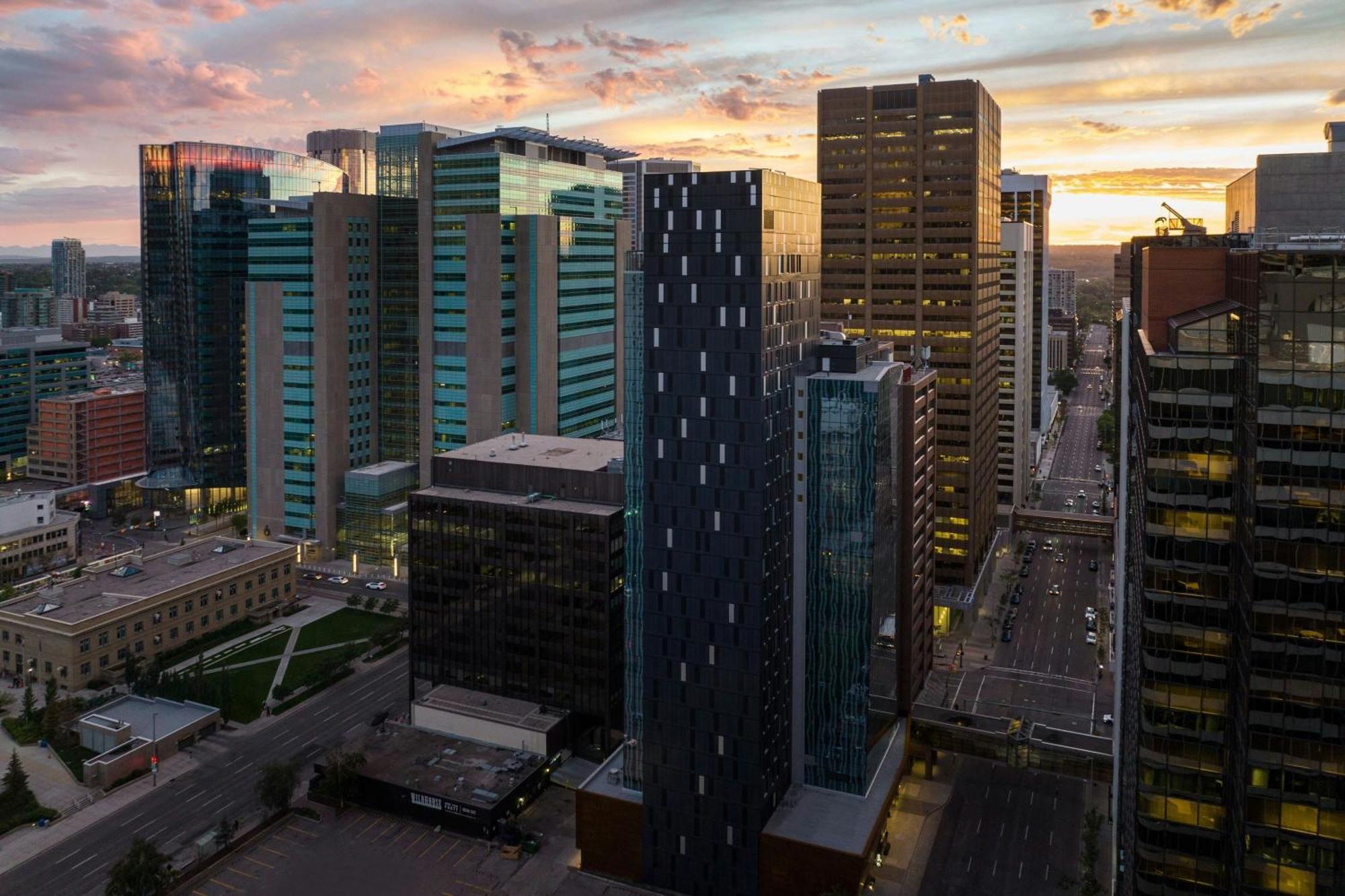 The Dorian, Autograph Collection Hotel Calgary Exterior photo